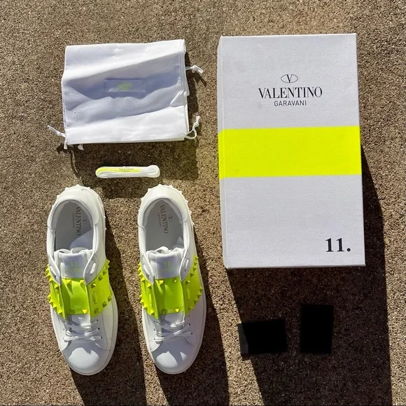 Valentino Garavani Men's White Rockstud Leather Sneaker - Picture 2 of 5